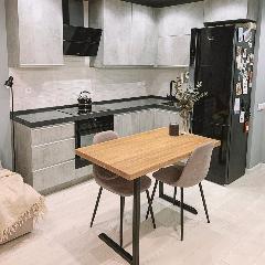 Столешница из цельноламельного дуба для кухни 1300х550х40 мм